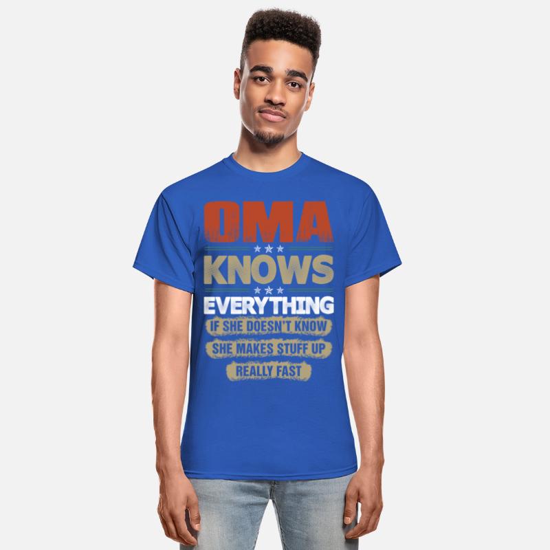Oma Knows Everything Tshirt