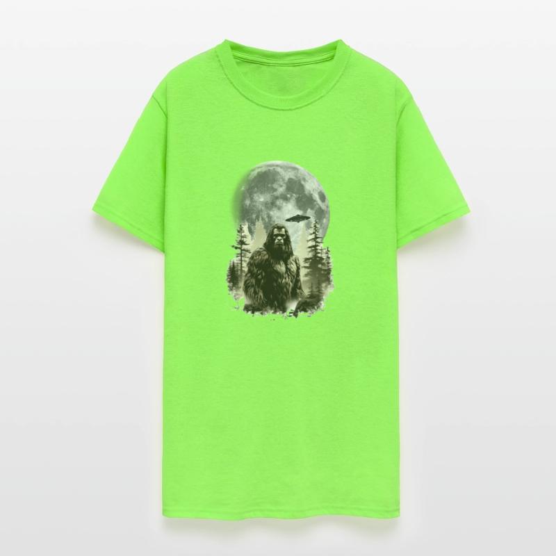 Bigfoot Night Stroll Full Moon Saucer Sasquatch