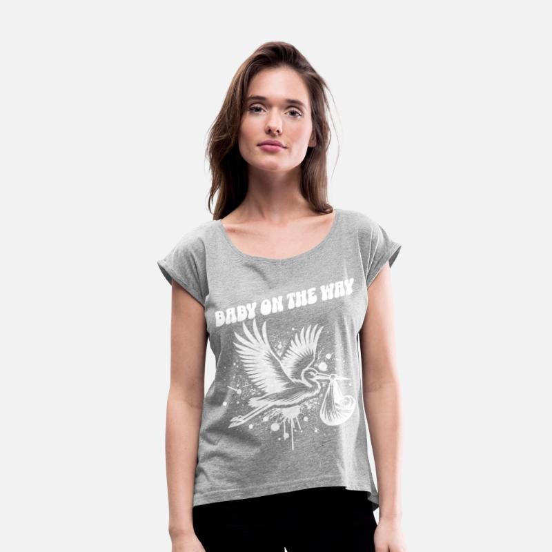 Expectant Mother Stork Brings The Beautiful News