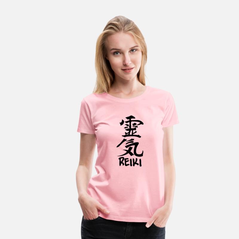 Reiki japanese kanji character with text 'REIKI'