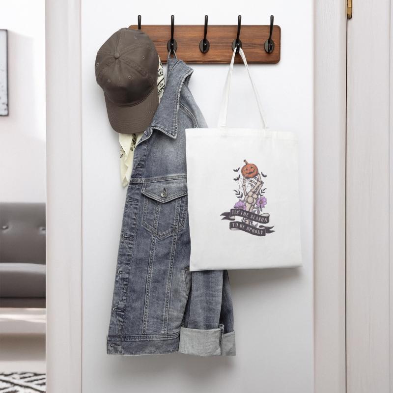 Tis The Season To Be Spooky